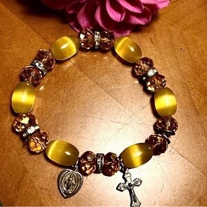 💫 Handmade Yellow Cat’s Eye Rosary Bracelet • Miraculous Medal